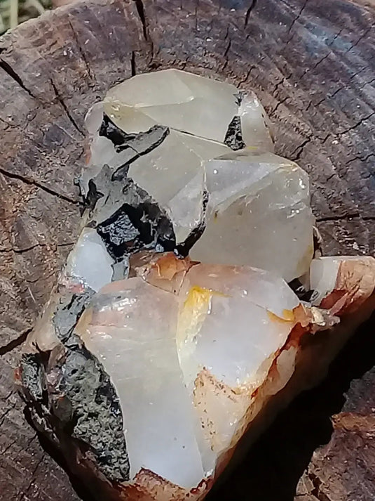 Quartz Green Ridge Clear Iron-Coated Grade A ++++ (Très Rare) 7 x 5,5 x 3cm Quartz Green Ridge Clear Iron-Coated