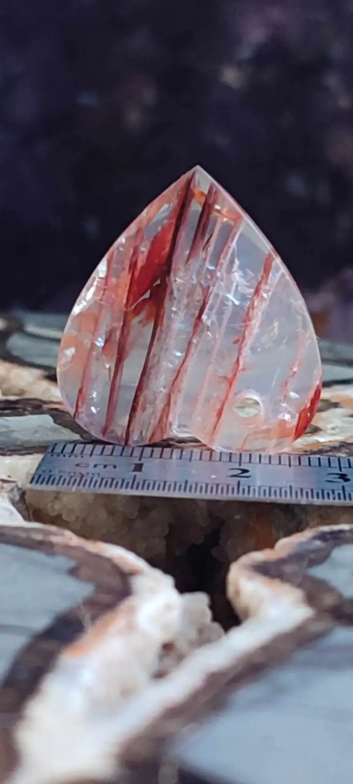 Load image into Gallery viewer, Quartz Hématoïde guérisseur du Brésil médiator Grade A++++ Quartz Hématoïde guérisseur médiator
