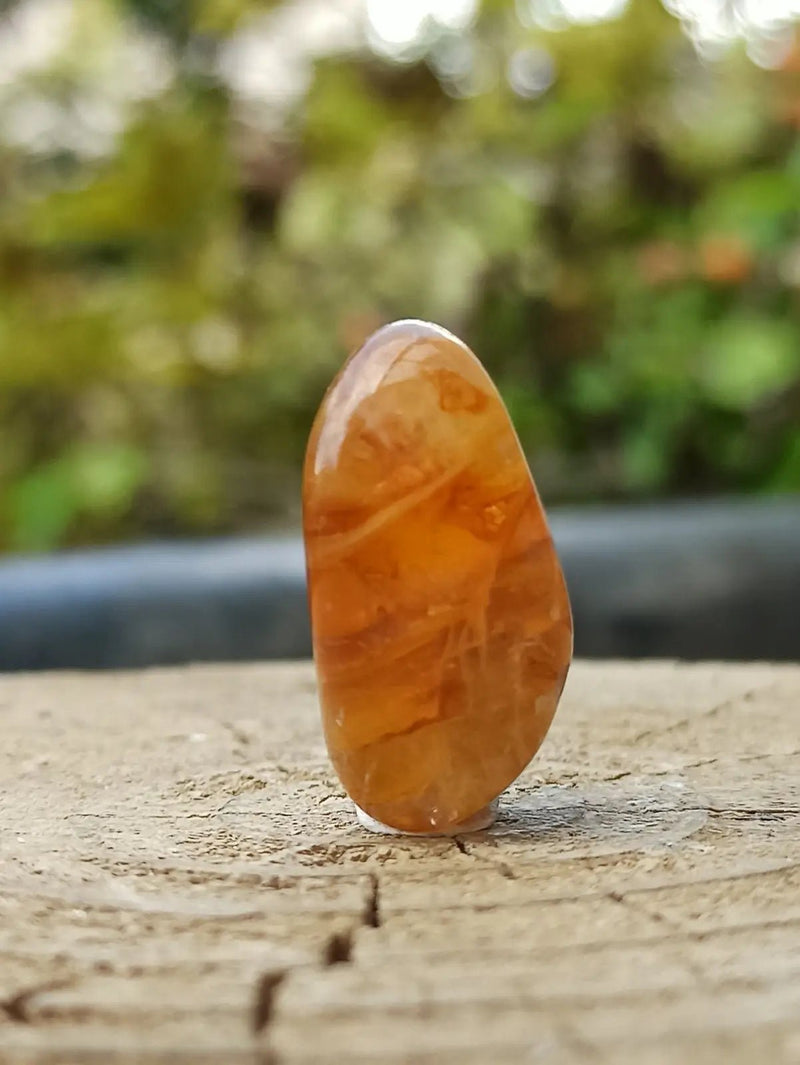 Load image into Gallery viewer, Quartz Hématoïde guérisseur du Brésil pierre roulée Grade A++++ Quartz Hématoïde guérisseur
