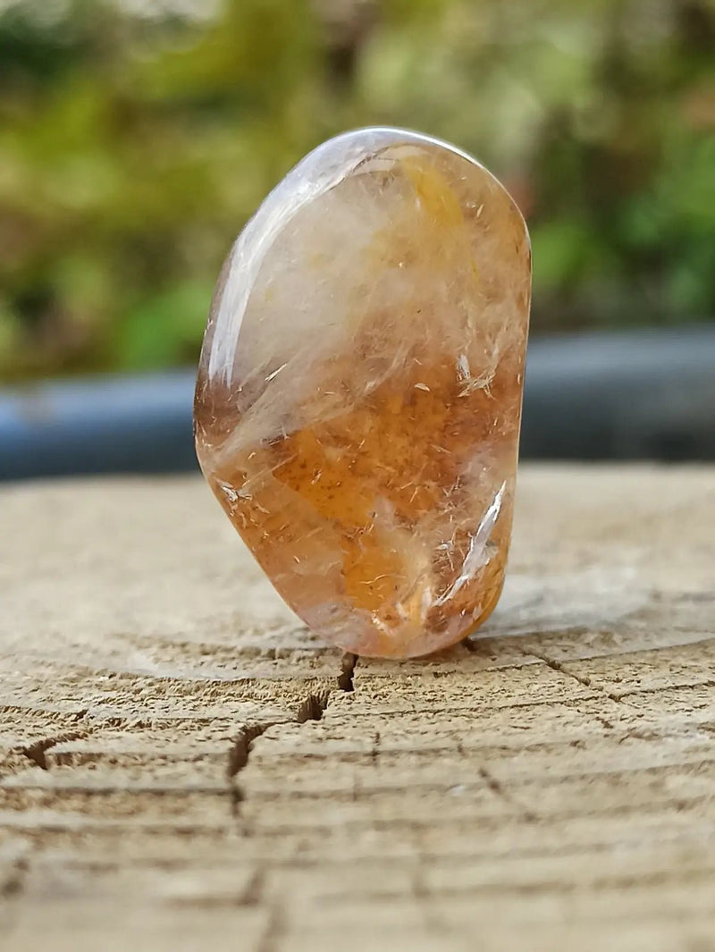 Load image into Gallery viewer, Quartz Hématoïde guérisseur du Brésil pierre roulée Grade A++++ Quartz Hématoïde guérisseur
