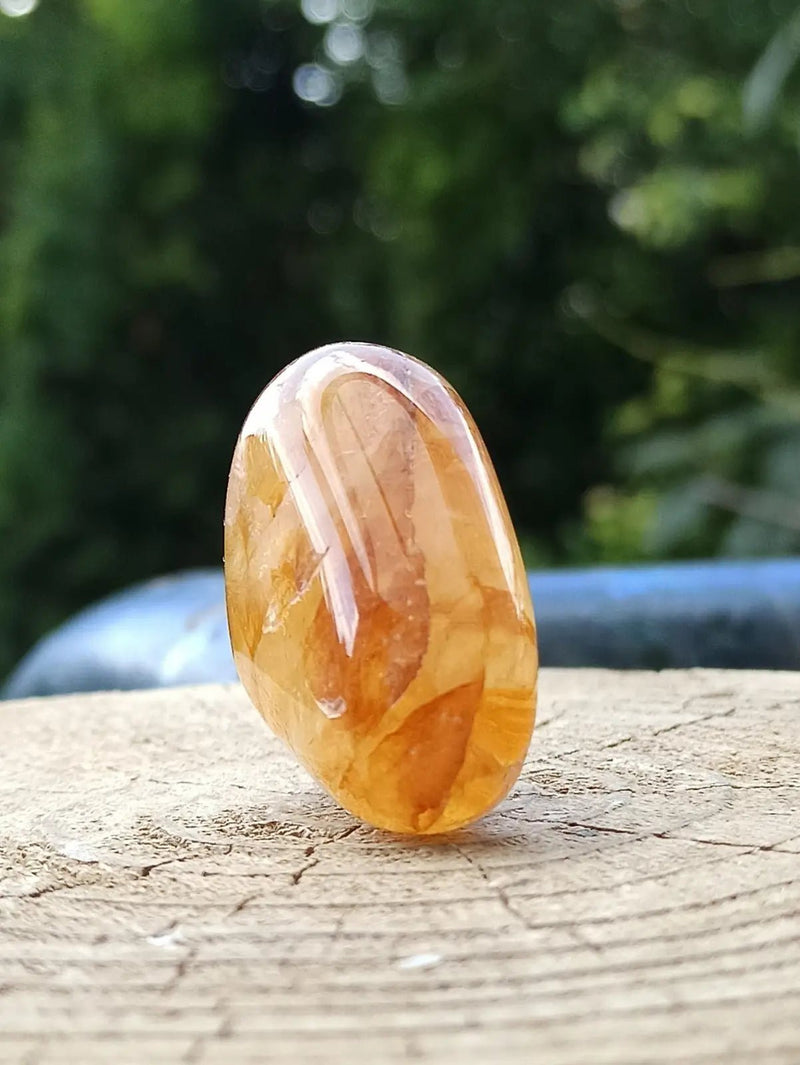 Load image into Gallery viewer, Quartz Hématoïde guérisseur du Brésil pierre roulée Grade A++++ Quartz Hématoïde guérisseur
