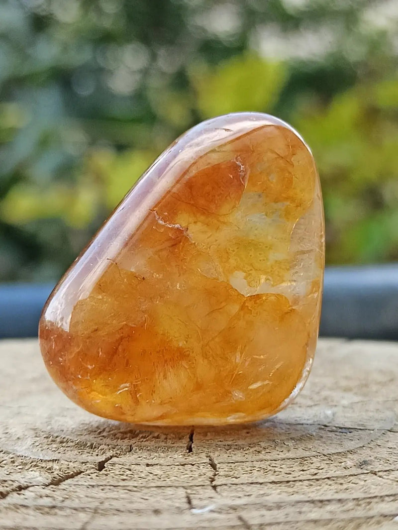 Load image into Gallery viewer, Quartz Hématoïde guérisseur du Brésil pierre roulée Grade A++++ Quartz Hématoïde guérisseur
