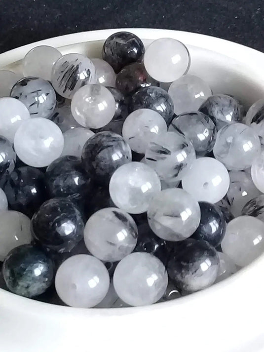 Quartz inclusions de Tourmaline Grade A++++ Prix perle à l’unité Diam 8mm Quartz à inclusions de Tourmaline noire perle