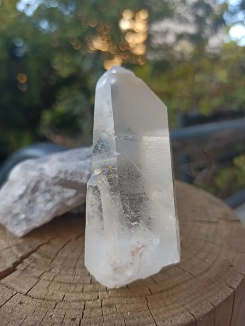 Load image into Gallery viewer, Quartz Lémurien Pointe brute Grade A++++ Quartz Lémurien pointe brute
