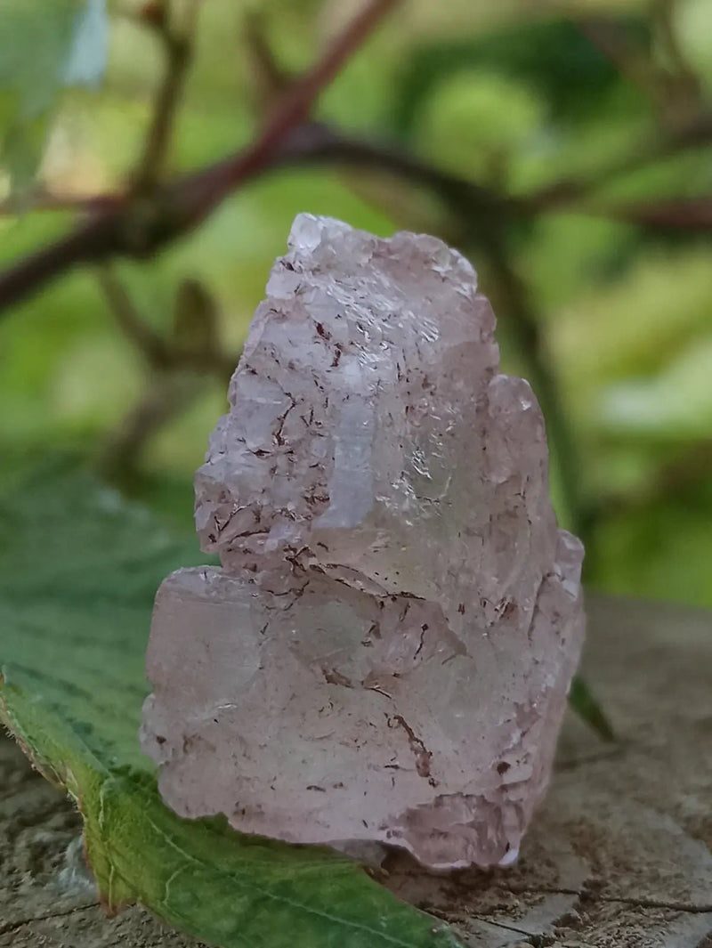 Load image into Gallery viewer, Quartz Nirvana ou Quartz de Glace de l’Himalaya Grade A ++++ (Très Rare) Quartz Nirvana ou Quartz glace d’Himalaya
