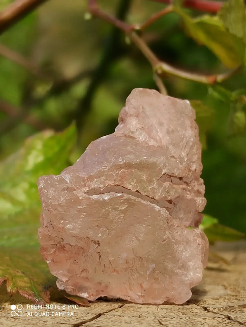 Load image into Gallery viewer, Quartz Nirvana ou Quartz de Glace de l’Himalaya Grade A ++++ (Très Rare) Quartz Nirvana ou Quartz glace d’Himalaya
