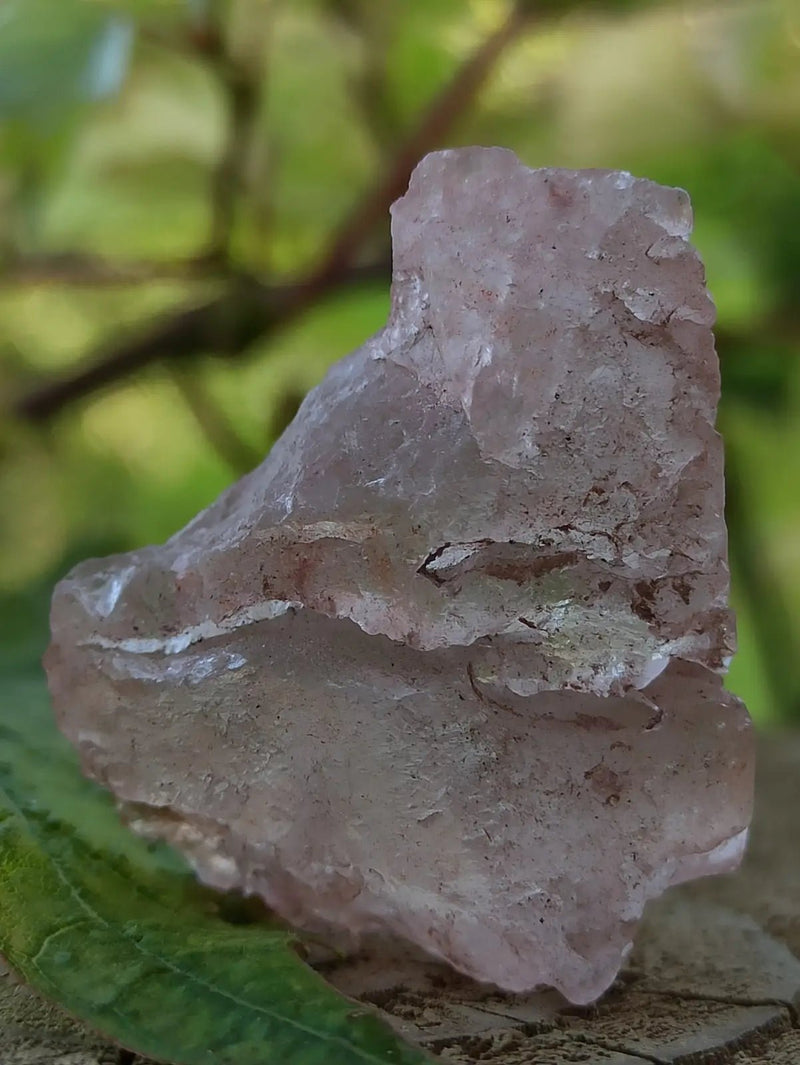 Load image into Gallery viewer, Quartz Nirvana ou Quartz de Glace de l’Himalaya Grade A ++++ (Très Rare) Quartz Nirvana ou Quartz glace d’Himalaya
