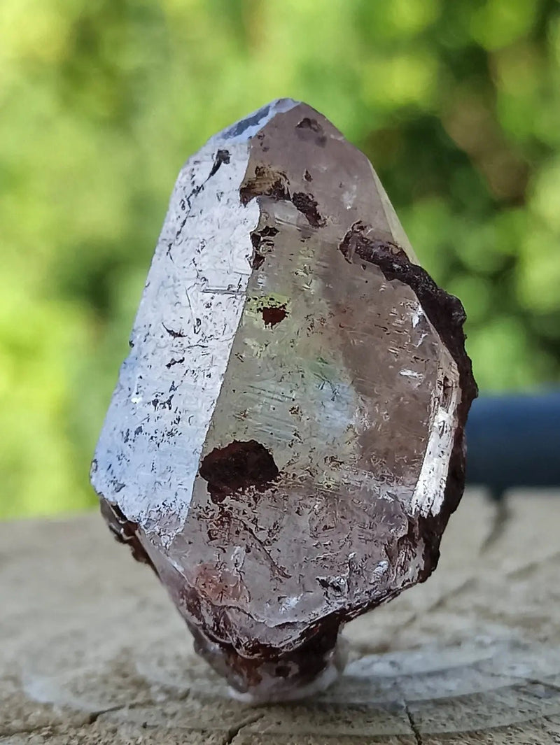 Load image into Gallery viewer, Quartz Nirvana ou Quartz de Glace de l’Himalaya Grade A ++++ (Très Rare) Quartz Nirvana ou Quartz glace d’Himalaya
