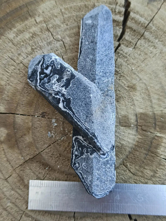 Quartz noir de Mongolie pointe brute Grade A++++ ’RARE’ Quartz noir de Mongolie