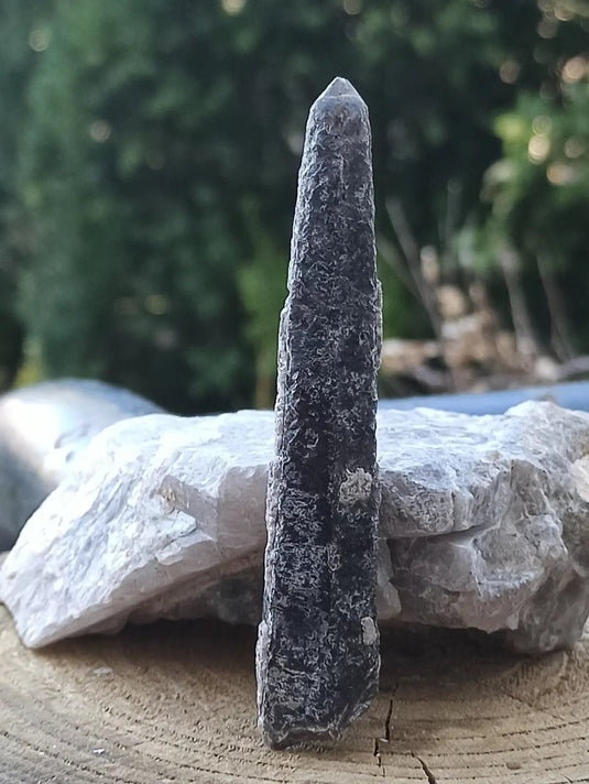 Quartz noir de Mongolie pointe brute Grade A++++ ’RARE’ Quartz noir de Mongolie