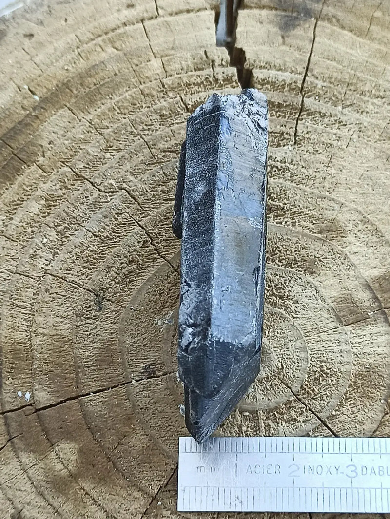 Load image into Gallery viewer, Quartz noir de Mongolie pointe brute Grade A++++ ’RARE’ Quartz noir de Mongolie
