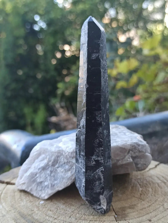 Quartz noir de Mongolie pointe brute Grade A++++ ’RARE’ Quartz noir de Mongolie
