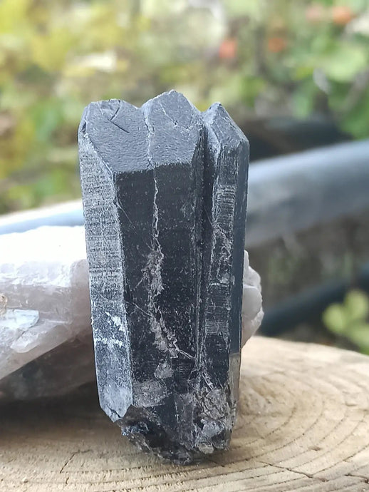 Quartz noir de Mongolie pointe brute Grade A++++ ’RARE’ Quartz noir de Mongolie