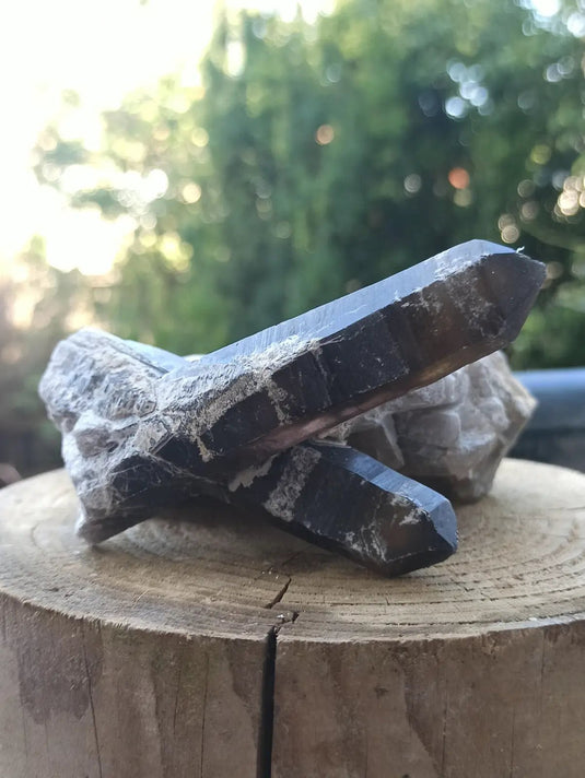 Quartz noir de Mongolie pointe brute Grade A++++ ’RARE’ Quartz noir de Mongolie