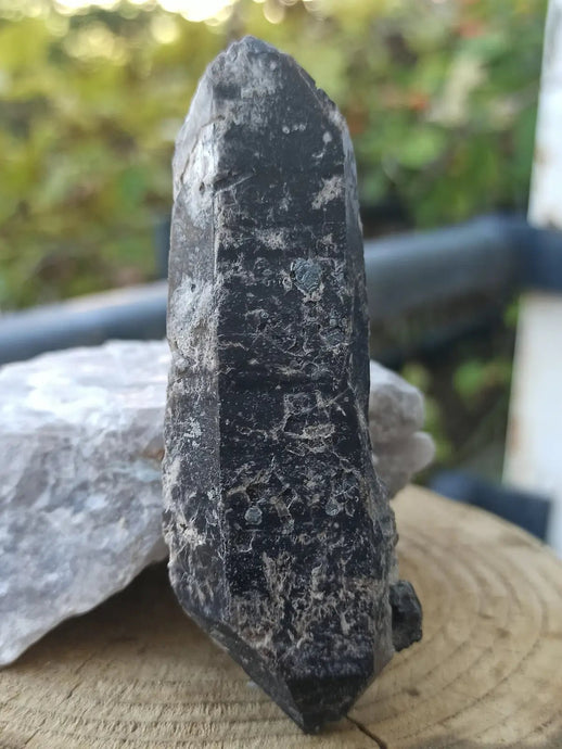 Quartz noir de Mongolie pointe brute Grade A++++ ’RARE’ Quartz noir de Mongolie