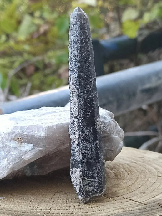 Quartz noir de Mongolie pointe brute Grade A++++ ’RARE’ Quartz noir de Mongolie