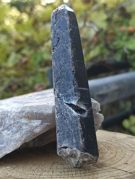 Quartz noir de Mongolie pointe brute Grade A++++ ’RARE’ Quartz noir de Mongolie