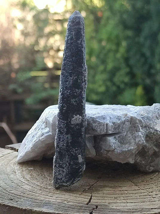 Quartz noir de Mongolie pointe brute Grade A++++ ’RARE’ Quartz noir de Mongolie