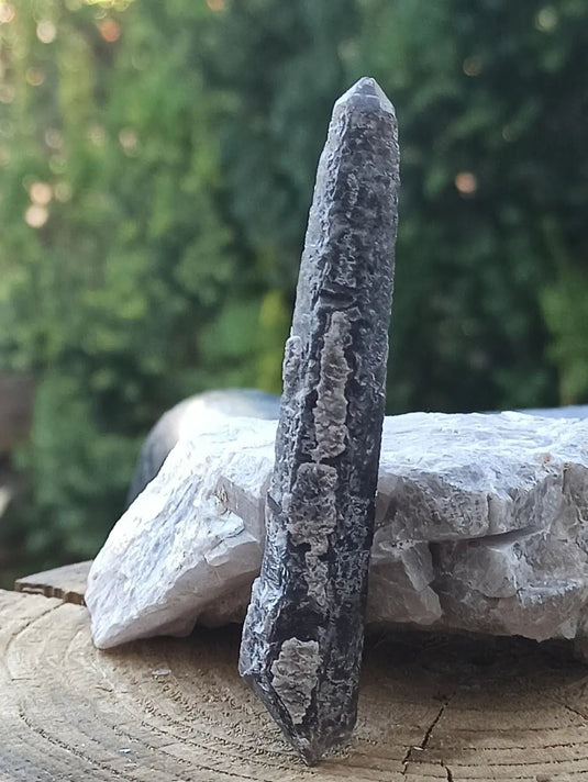 Quartz noir de Mongolie pointe brute Grade A++++ ’RARE’ Quartz noir de Mongolie