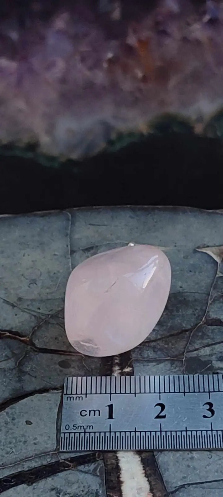 Chargez l&#39;image dans la visionneuse de la galerie, Quartz rose du Brésil pendentif grade A++++ (fourni avec cordon) Quartz rose pendentif
