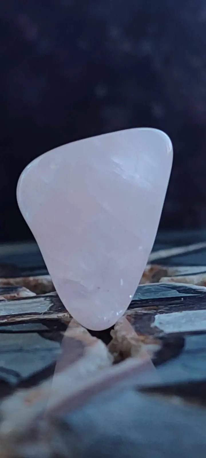 Load image into Gallery viewer, Quartz rose du Brésil pierre roulée Grade A++++ quartz rose pierre roulée
