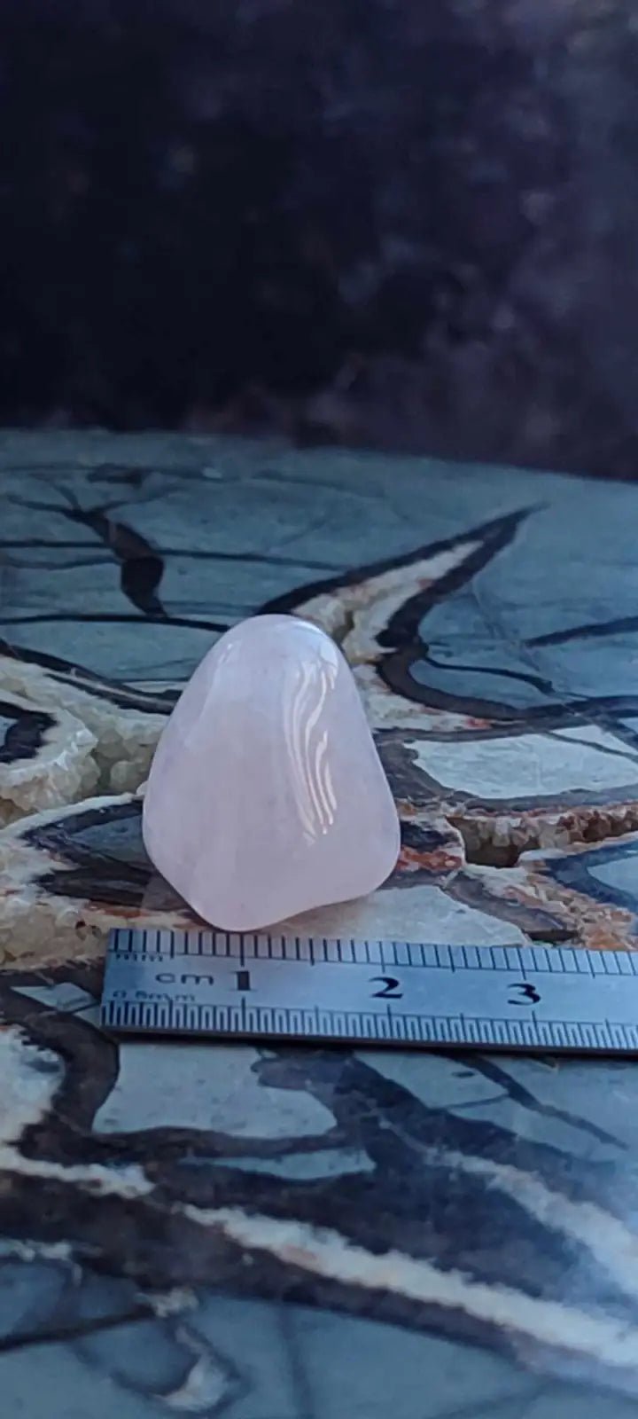 Load image into Gallery viewer, Quartz rose du Brésil pierre roulée Grade A++++ quartz rose pierre roulée
