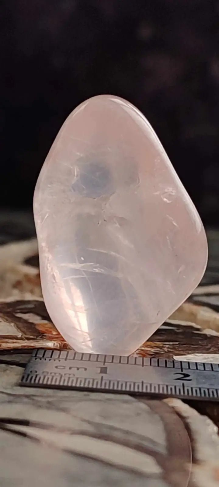 Load image into Gallery viewer, Quartz rose du Brésil pierre roulée Grade A++++ quartz rose pierre roulée
