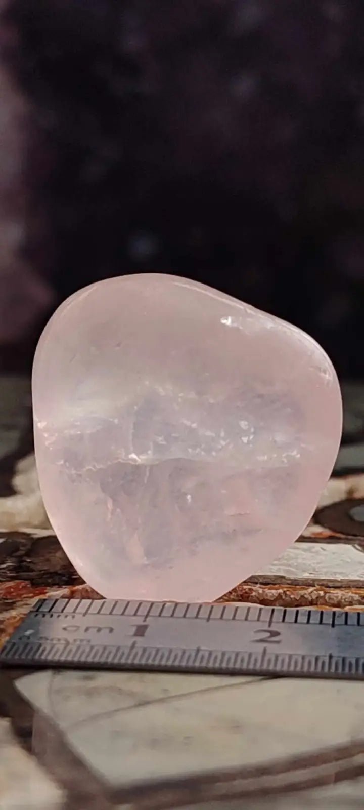 Chargez l&#39;image dans la visionneuse de la galerie, Quartz rose du Brésil pierre roulée Grade A++++ quartz rose pierre roulée
