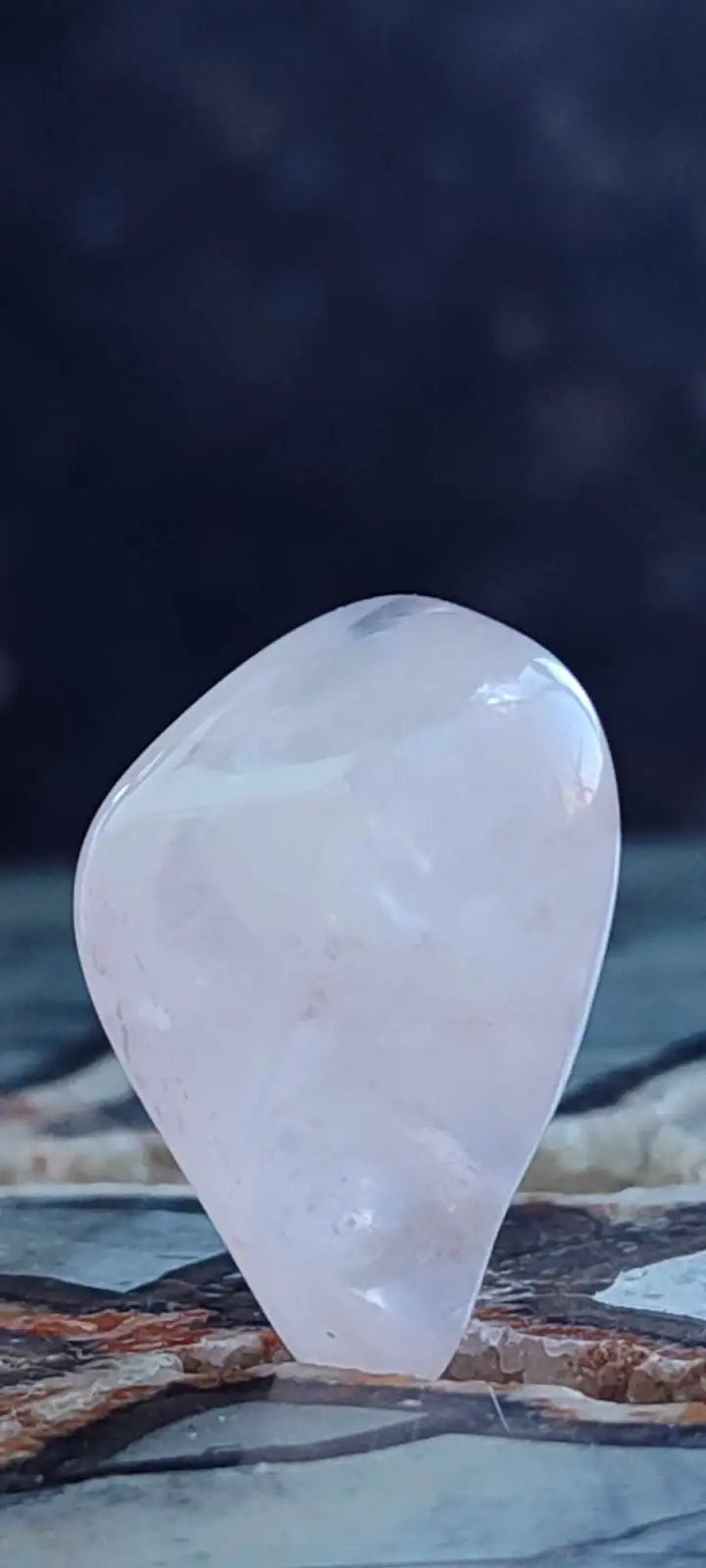 Load image into Gallery viewer, Quartz rose du Brésil pierre roulée Grade A++++ quartz rose pierre roulée
