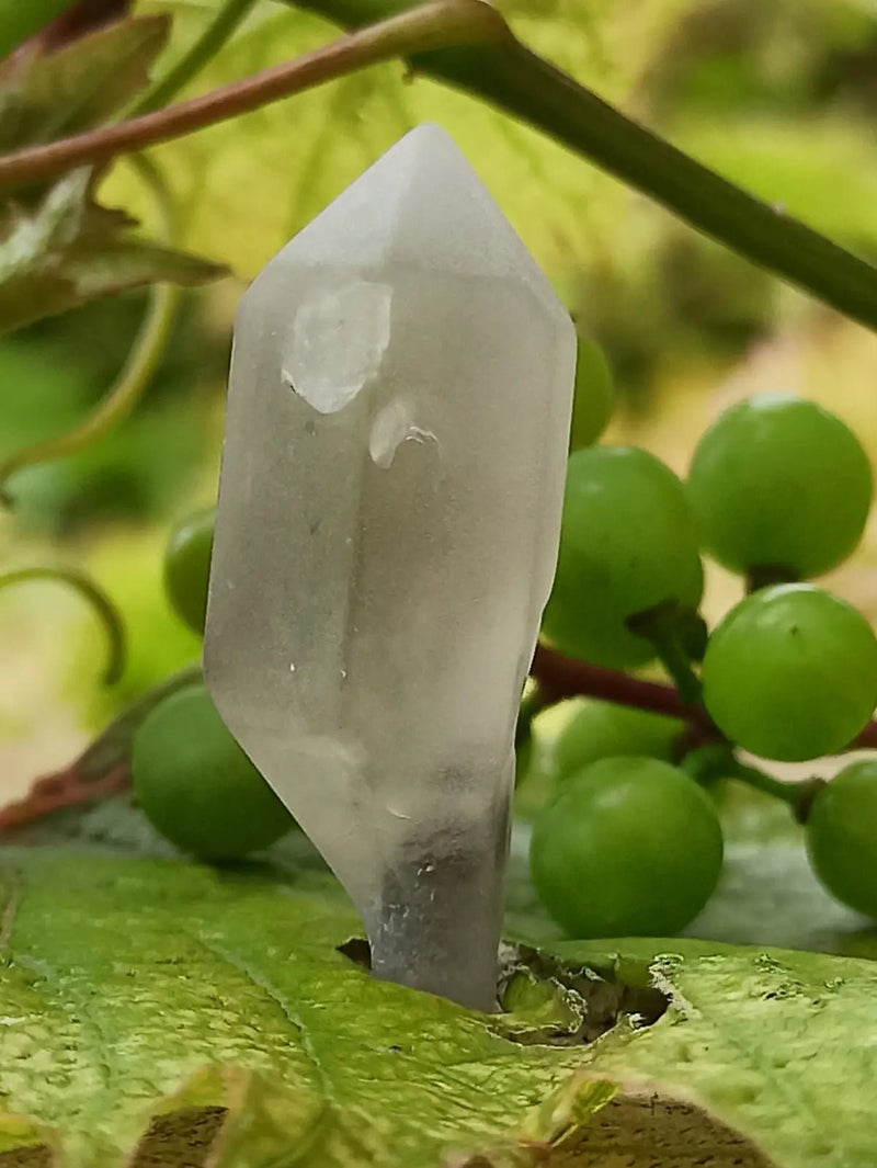 Chargez l&#39;image dans la visionneuse de la galerie, Quartz Sceptre Himalaya pointe brute Grade A++++ ’RARE’ Quartz Sceptre Himalaya
