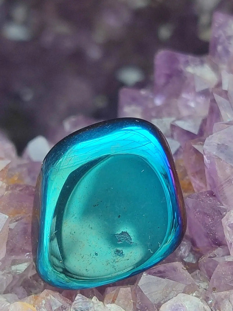 Load image into Gallery viewer, Quartz Titane Aura du Brésil - Pierre roulée - Cristal modifié - Grade Prémium Quartz Titane Aura pierre roulée
