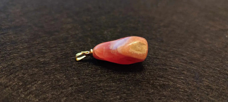 Chargez l&#39;image dans la visionneuse de la galerie, Rhodochrosite cristallisée du Pérou pendentif Grade ’Extra’ (fourni avec cordon) Rhodochrosite cristallisée du Pérou pendentif Grade ’Extra’
