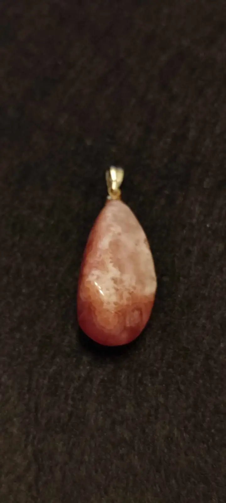 Chargez l&#39;image dans la visionneuse de la galerie, Rhodochrosite cristallisée du Pérou pendentif Grade ’Extra’ (fourni avec cordon) Rhodochrosite cristallisée du Pérou pendentif Grade ’Extra’
