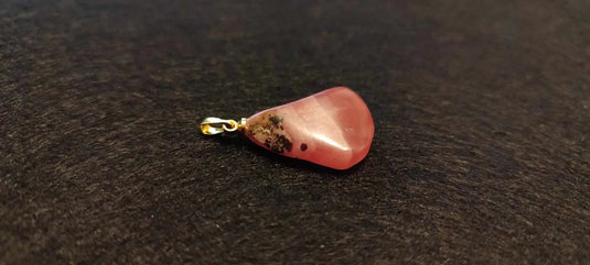 Rhodochrosite cristallisée du Pérou pendentif Grade ’Extra’ (fourni avec cordon) Rhodochrosite cristallisée du Pérou pendentif Grade ’Extra’