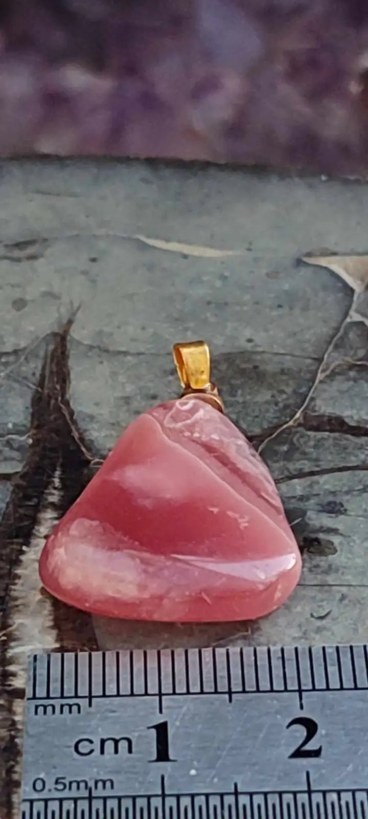 Chargez l&#39;image dans la visionneuse de la galerie, Rhodochrosite cristallisée du Pérou pendentif Grade ’Extra’ (fourni avec cordon) Rhodochrosite cristallisée du Pérou pendentif Grade ’Extra’
