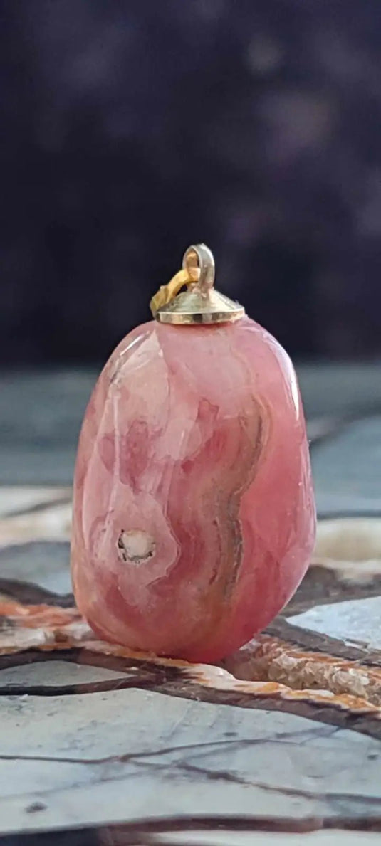 Rhodochrosite cristallisée du Pérou pendentif Grade ’Extra’ (fourni avec cordon) Rhodochrosite cristallisée du Pérou pendentif Grade ’Extra’