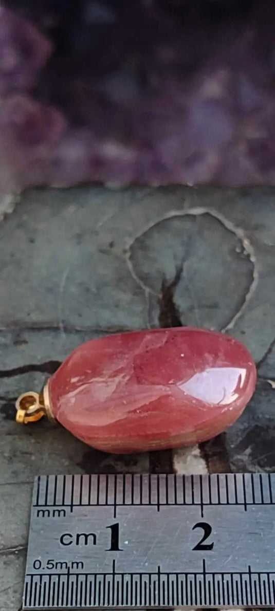 Rhodochrosite cristallisée du Pérou pendentif Grade ’Extra’ (fourni avec cordon) Rhodochrosite cristallisée du Pérou pendentif Grade ’Extra’