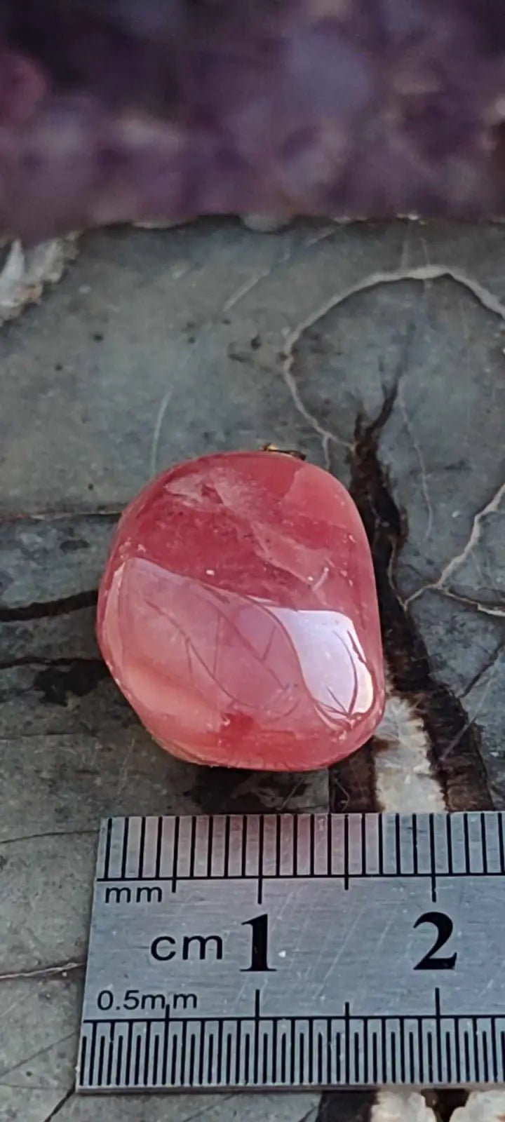 Chargez l&#39;image dans la visionneuse de la galerie, Rhodochrosite cristallisée du Pérou pendentif Grade ’Extra’ (fourni avec cordon) Rhodochrosite cristallisée du Pérou pendentif Grade ’Extra’
