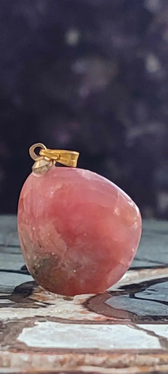 Rhodochrosite cristallisée du Pérou pendentif Grade ’Extra’ (fourni avec cordon) Rhodochrosite cristallisée du Pérou pendentif Grade ’Extra’