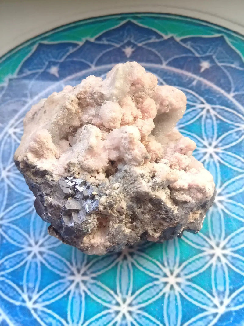 Load image into Gallery viewer, Rhodochrosite cristallisée et Galène brute Grade A ++++ pièce de Collection Rhodochrosite cristallisée Galène brute
