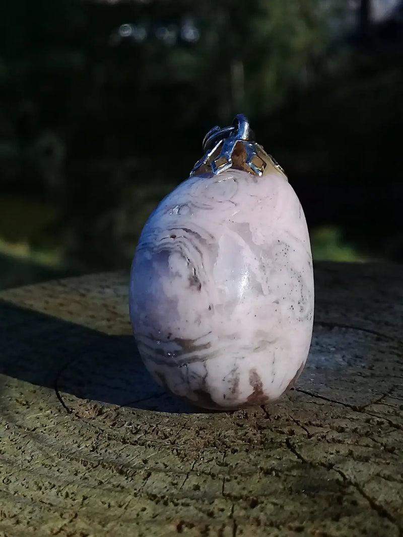Load image into Gallery viewer, Rhodochrosite d’Argentine Grade A ++++ pendentif Rhodochrosite d’Argentine pendentif
