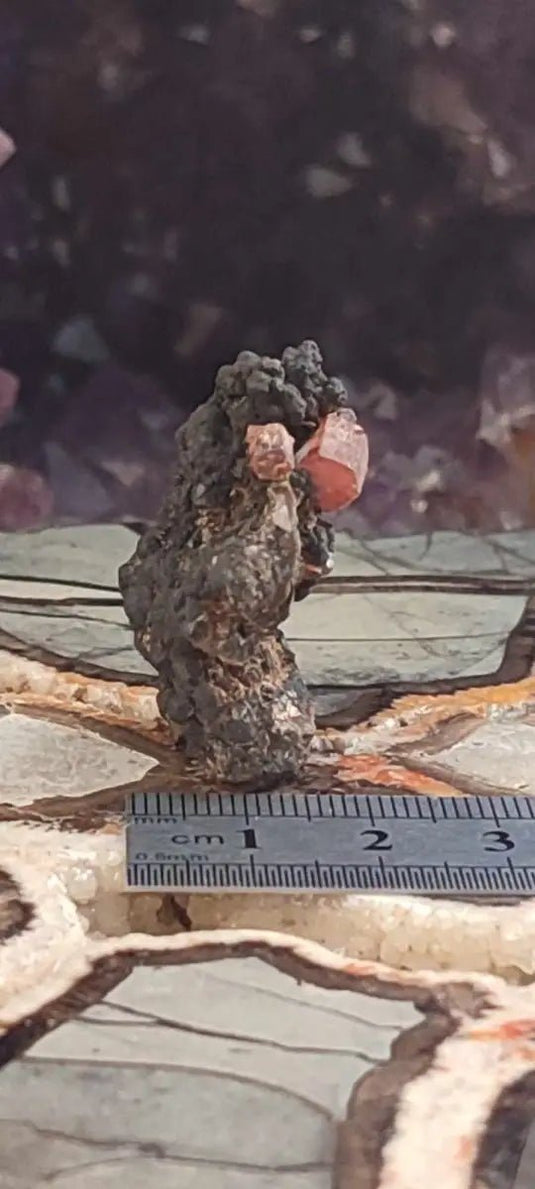 Rhodonite cristallisée du Pérou Grade A ++++ Rhodonite cristallisée du Pérou