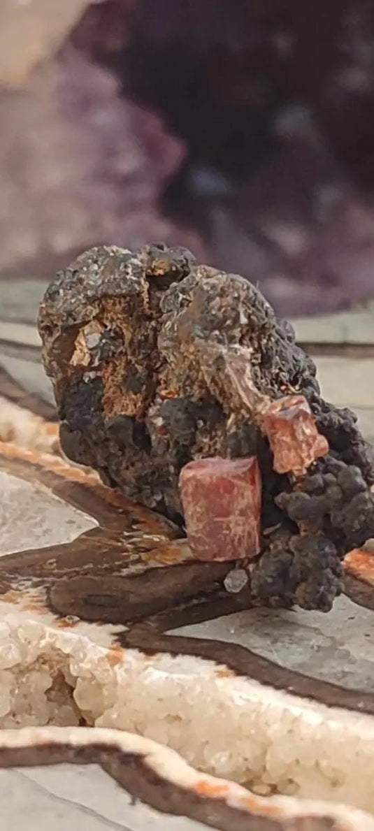 Rhodonite cristallisée du Pérou Grade A ++++ Rhodonite cristallisée du Pérou