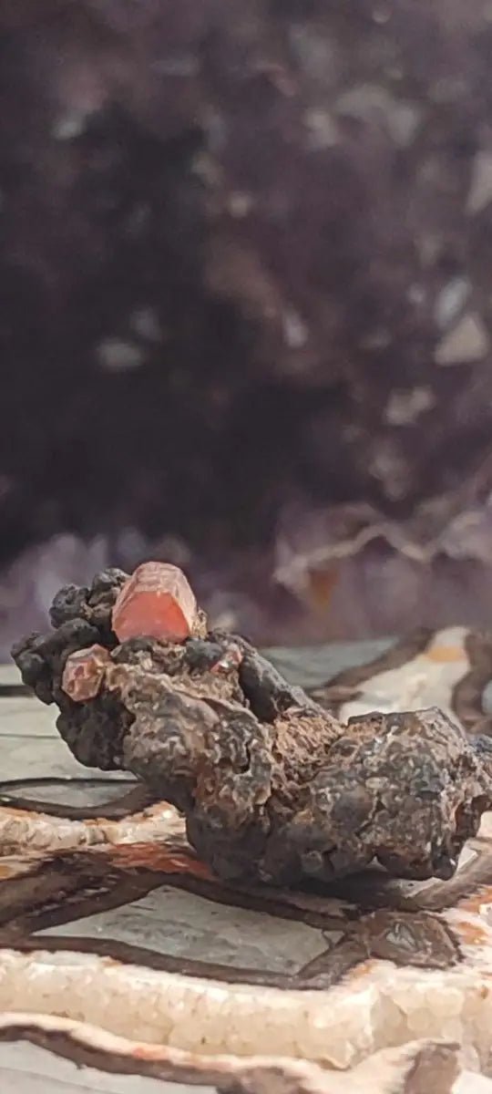 Load image into Gallery viewer, Rhodonite cristallisée du Pérou Grade A ++++ Rhodonite cristallisée du Pérou
