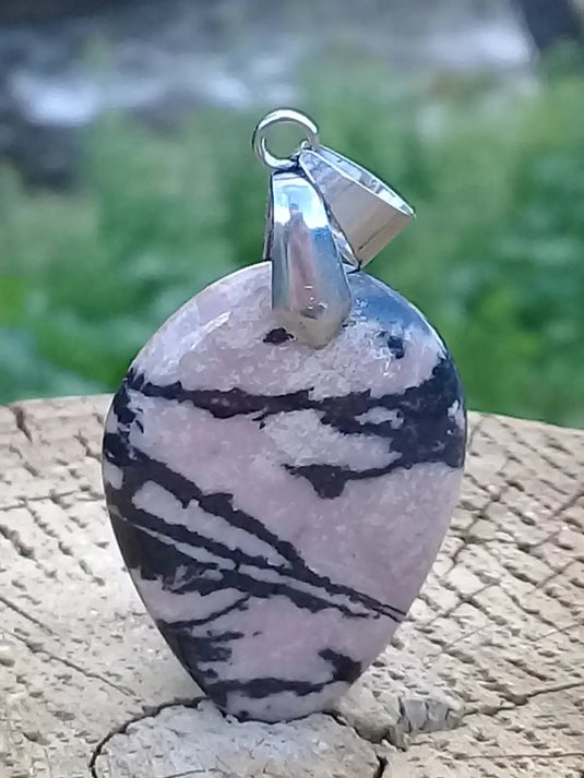 Rhodonite d’Argentine pendentif Grade A ++++ (fourni avec cordon) Rhodonite pendentif