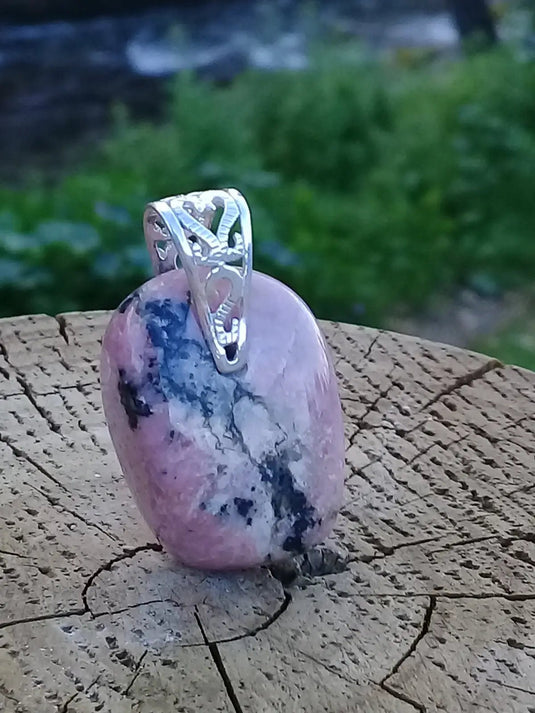 Rhodonite d’Argentine pendentif Grade A ++++ (fourni avec cordon) Rhodonite pendentif