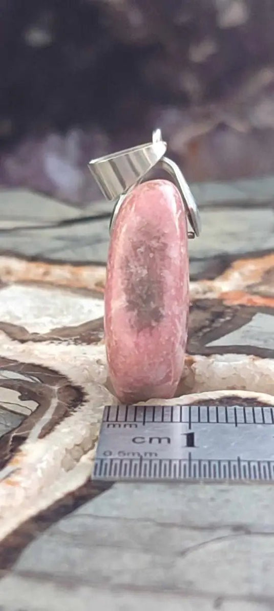 Rhodonite d’Argentine pendentif Grade A ++++ (fourni avec cordon) Rhodonite pendentif