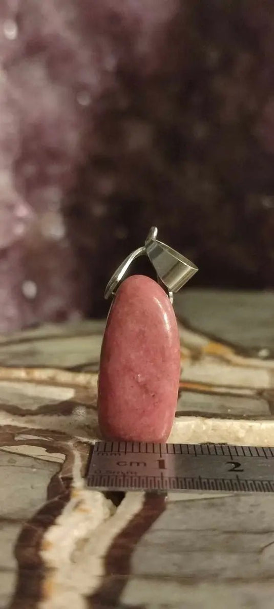 Rhodonite d’Argentine pendentif Grade A ++++ (fourni avec cordon) Rhodonite pendentif