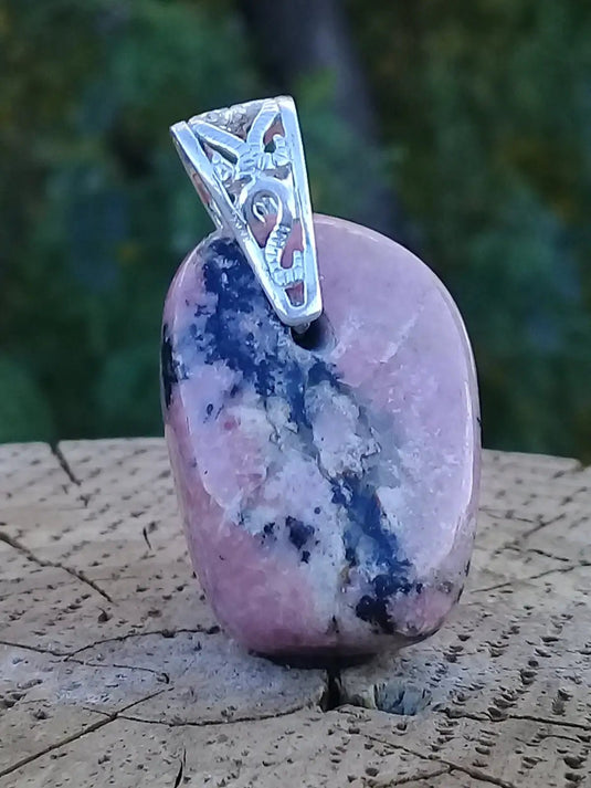 Rhodonite d’Argentine pendentif Grade A ++++ (fourni avec cordon) Rhodonite pendentif