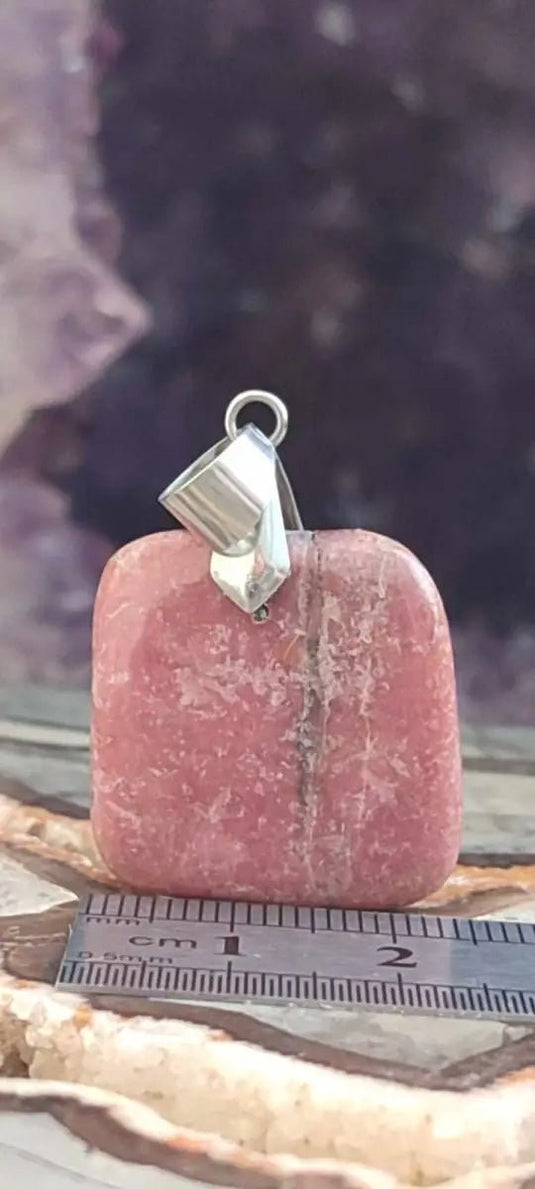 Rhodonite d’Argentine pendentif Grade A ++++ (fourni avec cordon) Rhodonite pendentif